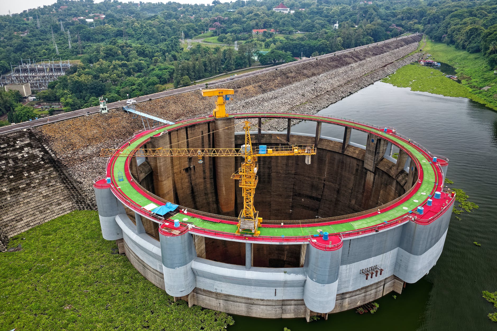 Overhead view of overspill chamber undergoing construction work